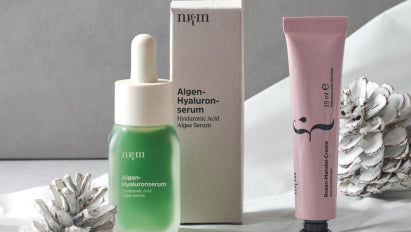 Algen-Hyaluronserum und Rosen-Mandel-Creme von nkm