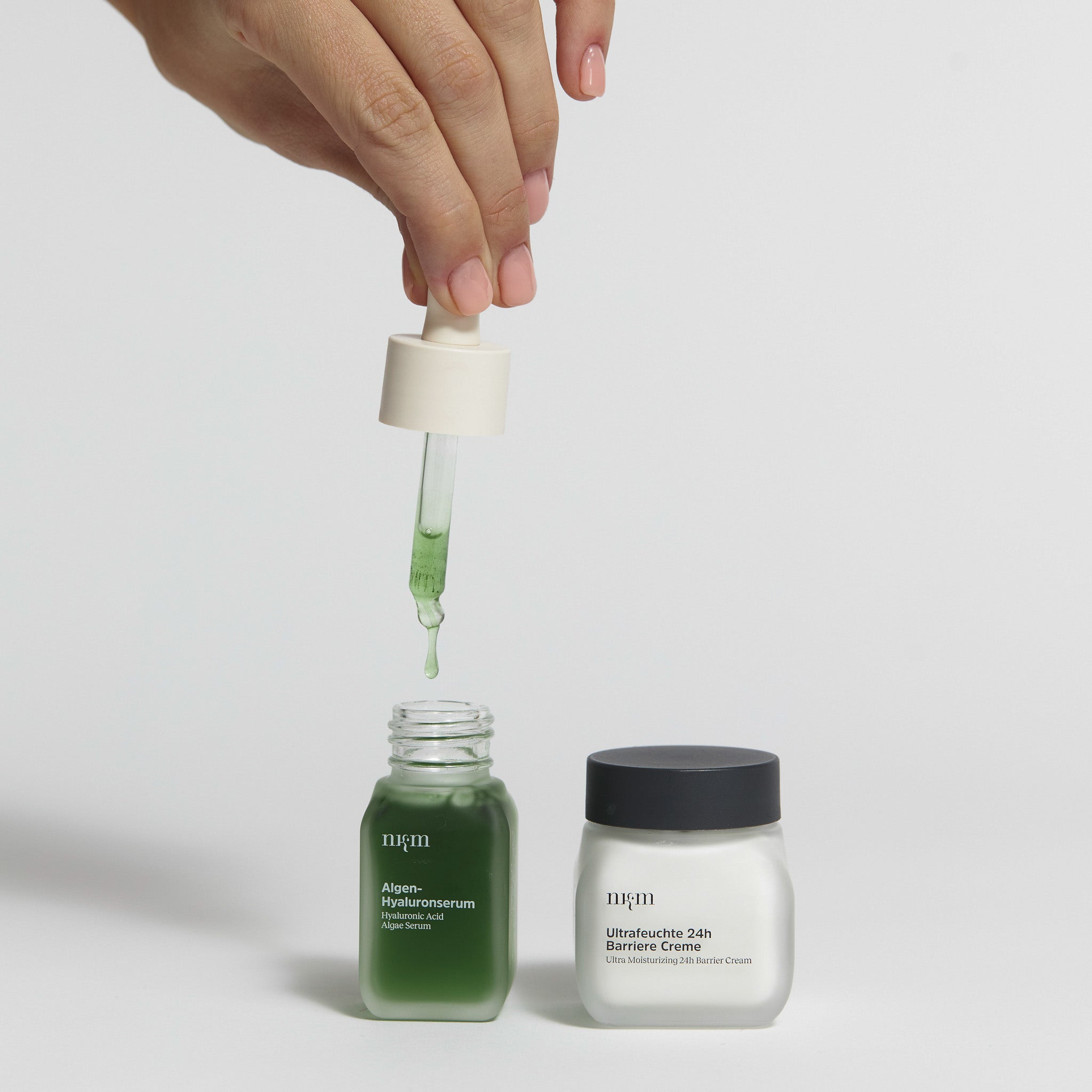 Algen-Hyaluronserum und Ultrafeuchte 24h Barriere Creme