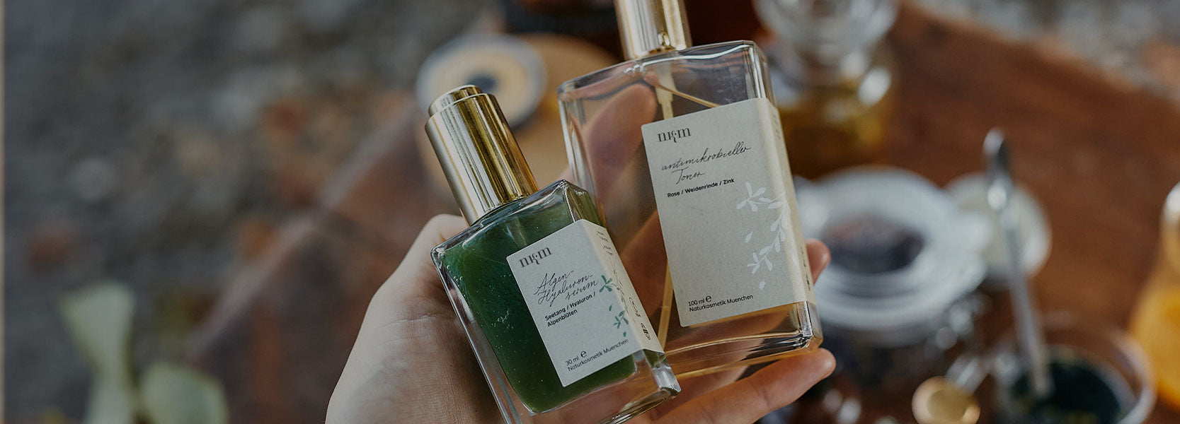 Algen-Hyaluronserum und Antimikrobieller Toner im alten Design