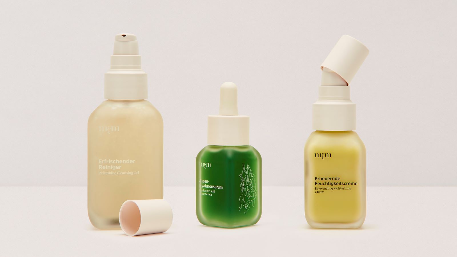 Erfrischender Reiniger, Algen-Hyaluronserum und Erneuernde Feuchtigkeitscreme