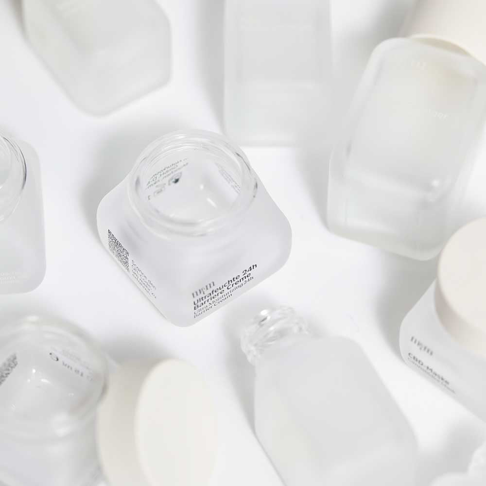 Leere Mehrwegflaschen von nkm