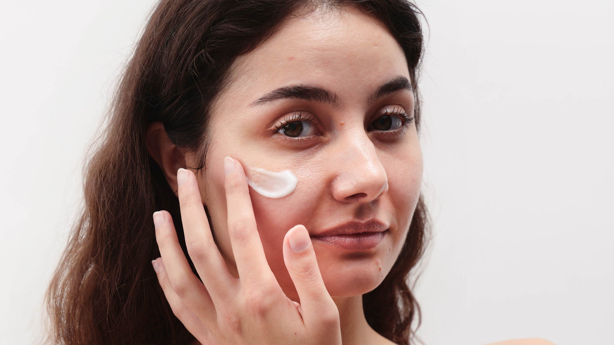 Feuchtigkeit statt Glanz - Mattierende Gesichtscreme für ölige Haut