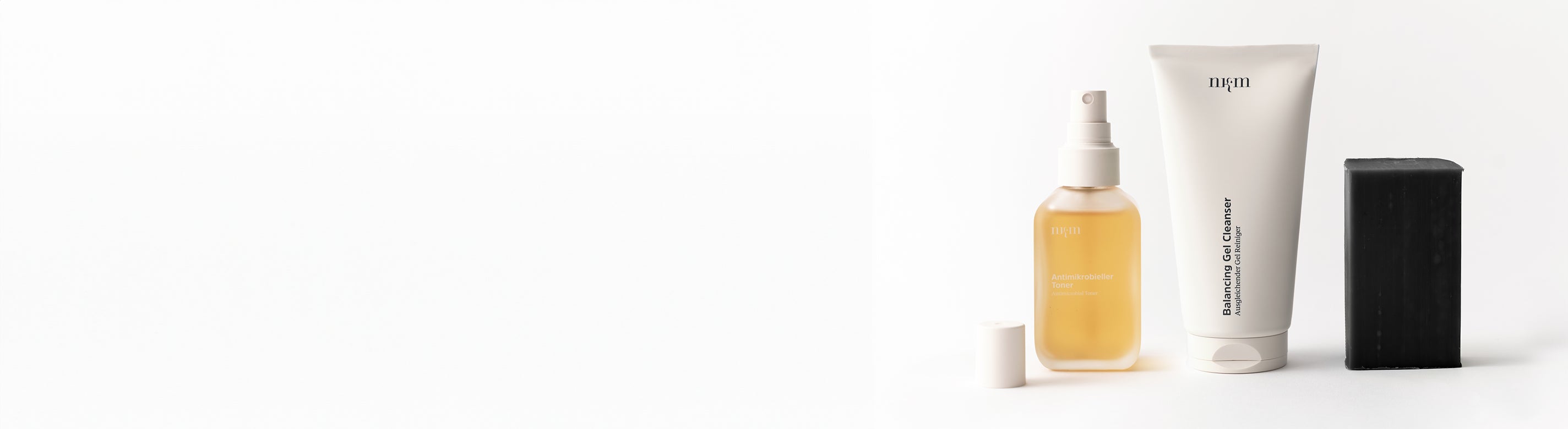 Antimikrobieller Toner, Balancing Gel Cleanser und Deep Cleansing Body Wash von nkm